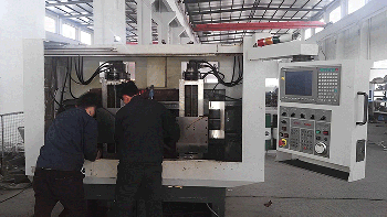 臺灣產(chǎn)雙頭數(shù)控修理現(xiàn)場